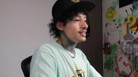 Snapshot of trieone chatting on April 2026 02:47:01 PM - trieone online show from April 2026 02:47:01 PM