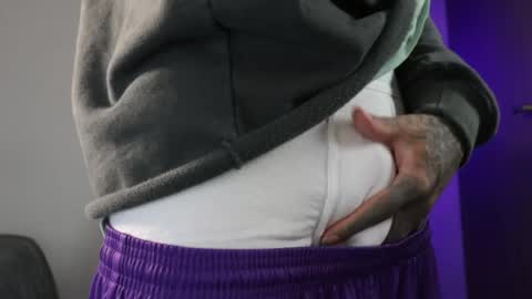 Snapshot of trieone chatting on April 2026 04:47:02 PM - trieone online show from April 2026 04:47:02 PM