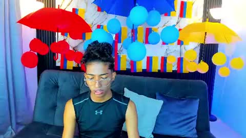 Snapshot of triiangel_latinboy chatting on June 2026 12:31:01 PM Johan online show from June 2026 12:31:01 PM