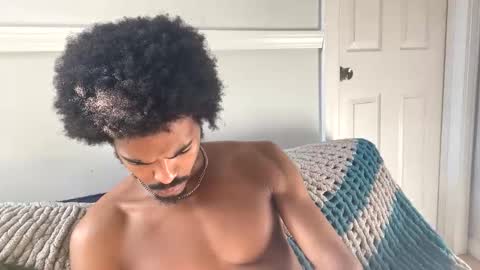 Snapshot of trillahung chatting on October 2025 01:57:02 PM WapBopper online show from October 2025 01:57:02 PM