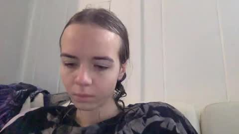 trippybb222 online show from December 2025 04:36:02 PM