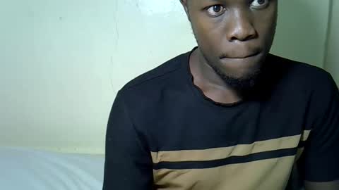 Tris6 online show from April 2026 08:45:02 PM