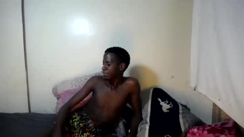 Trisboo5 online show from January 2025 07:32:01 PM