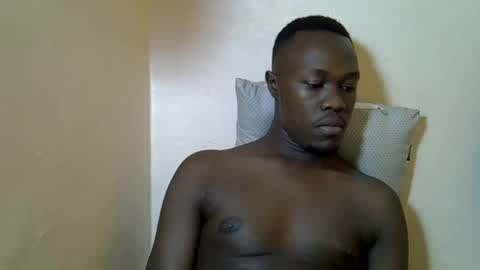 Trisboo5 online show from March 2026 12:05:01 PM