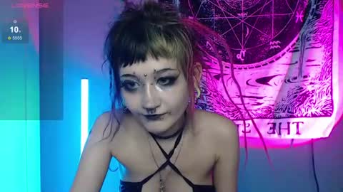 Trish online show from August 2026 07:30:02 PM