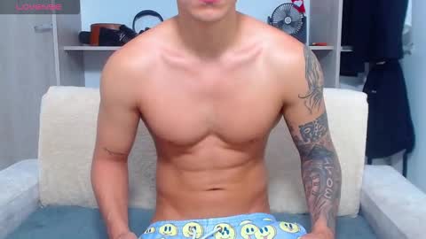 tristan bm online show from December 2025 01:27:01 PM