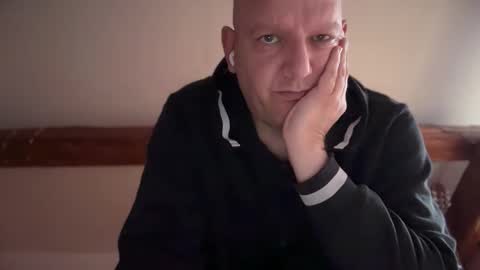 Triton online show from October 2025 01:34:01 PM