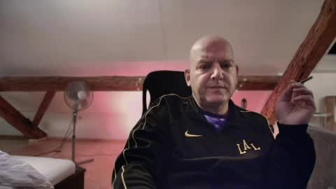 Snapshot of tritonspace chatting on May 2026 10:29:01 PM Triton online show from May 2026 10:29:01 PM