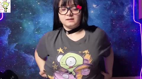 trixiedoescamcam online show from April 2026 02:51:02 AM