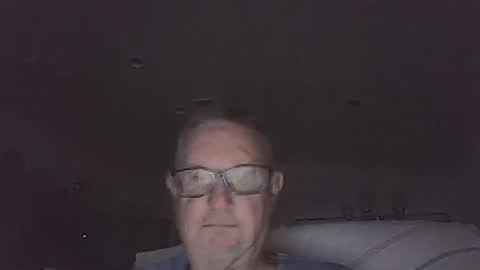 Snapshot of troffer1020 chatting on December 2024 02:09:01 AM Troffer online show from December 2024 02:09:01 AM