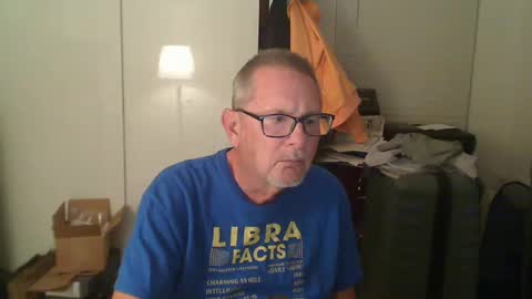 Snapshot of troffer1020 chatting on December 2024 12:09:01 AM Troffer online show from December 2024 12:09:01 AM