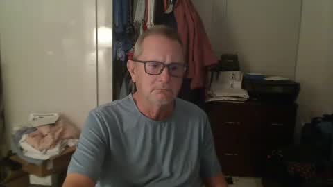 Snapshot of troffer1020 chatting on January 2025 12:02:01 AM Troffer online show from January 2025 12:02:01 AM