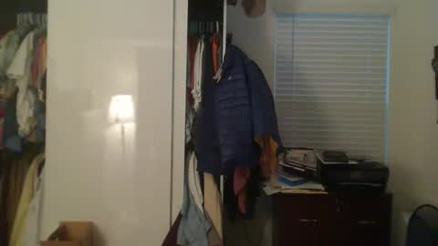 Snapshot of troffer1020 chatting on February 2025 11:22:02 PM Troffer online show from February 2025 11:22:02 PM