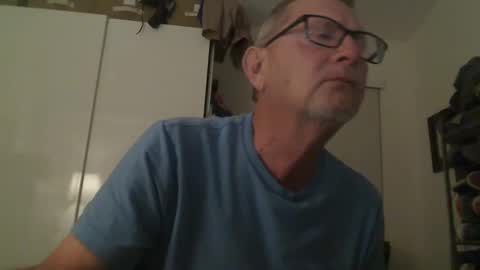 Snapshot of troffer1020 chatting on February 2025 02:50:02 AM Troffer online show from February 2025 02:50:02 AM