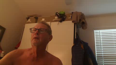 Snapshot of troffer1020 chatting on September 2025 10:56:02 PM Troffer online show from September 2025 10:56:02 PM