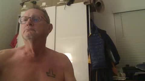 Snapshot of troffer1020 chatting on October 2025 02:01:02 AM Troffer online show from October 2025 02:01:02 AM