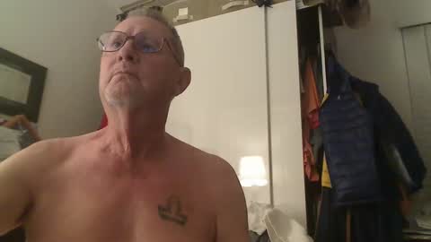 Snapshot of troffer1020 chatting on November 2025 12:54:01 AM Troffer online show from November 2025 12:54:01 AM