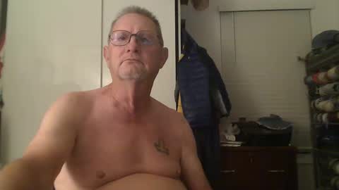 Snapshot of troffer1020 chatting on November 2025 01:49:01 AM Troffer online show from November 2025 01:49:01 AM