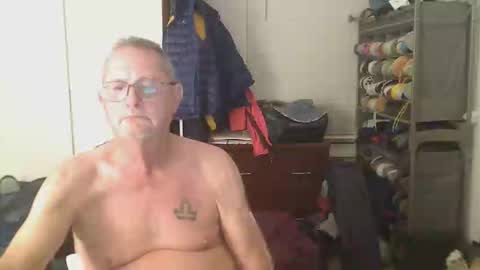 Snapshot of troffer1020 chatting on February 2026 12:49:01 AM Troffer online show from February 2026 12:49:01 AM