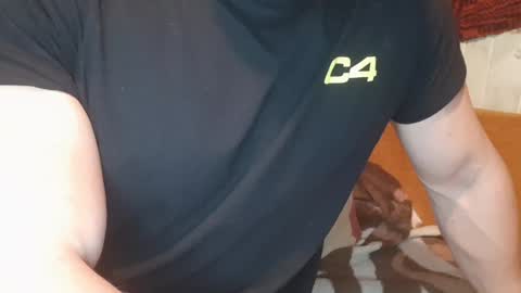 Snapshot of troncq chatting on January 2025 04:54:02 PM Troncq online show from January 2025 04:54:02 PM