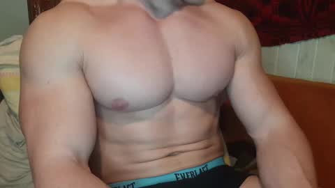 Snapshot of troncq chatting on February 2025 09:51:02 AM Troncq online show from February 2025 09:51:02 AM