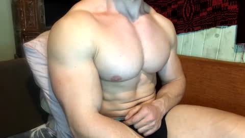 Snapshot of troncq chatting on March 2025 06:22:02 PM Troncq online show from March 2025 06:22:02 PM