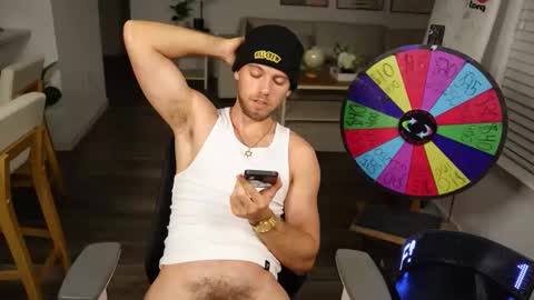 Snapshot of troy_greenxo chatting on April 2026 02:11:01 AM Troy Green online show from April 2026 02:11:01 AM