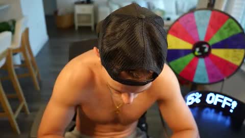 Snapshot of troy_greenxo chatting on May 2026 09:20:02 PM Troy Green online show from May 2026 09:20:02 PM