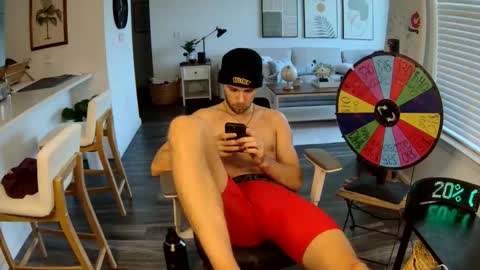 Snapshot of troy_greenxo chatting on May 2026 09:20:02 PM Troy Green online show from May 2026 09:20:02 PM