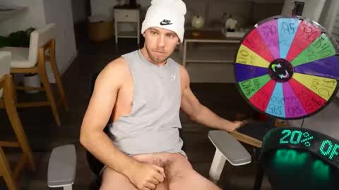 Snapshot of troy_greenxo chatting on May 2026 02:39:01 AM Troy Green online show from May 2026 02:39:01 AM