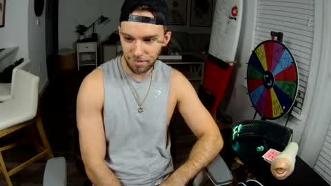 Snapshot of troy_greenxo chatting on June 2026 02:34:01 AM Troy Green online show from June 2026 02:34:01 AM