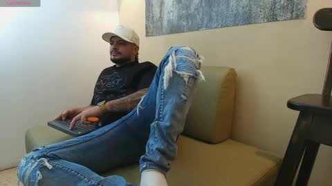 Troy online show from April 2026 01:08:01 AM