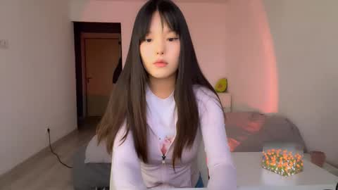 Snapshot of troyfarace chatting on October 2025 01:25:01 PM Yumi  online show from October 2025 01:25:01 PM