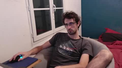 Snapshot of trucdeoufouf chatting on January 2025 09:43:01 PM trucdeoufouf online show from January 2025 09:43:01 PM