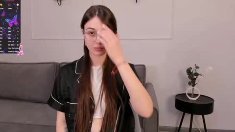 Trula online show from April 2026 07:42:02 PM