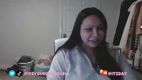 Day online show from November 2025 07:28:01 PM