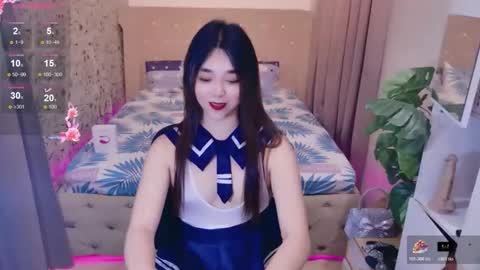 ts_yoshi_ online show from October 2025 06:39:02 PM