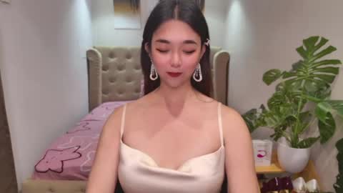 Snapshot of ts_yoshi_ chatting on July 2026 10:25:02 PM ts_yoshi_ online show from July 2026 10:25:02 PM