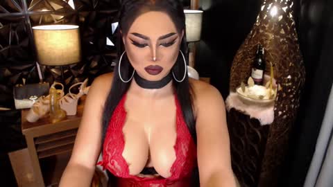 Snapshot of tsdarkdevon chatting on January 2025 04:34:01 AM tsdarkdevon online show from January 2025 04:34:01 AM