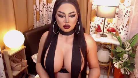 Snapshot of tsdarkdevon chatting on January 2025 01:30:01 PM tsdarkdevon online show from January 2025 01:30:01 PM