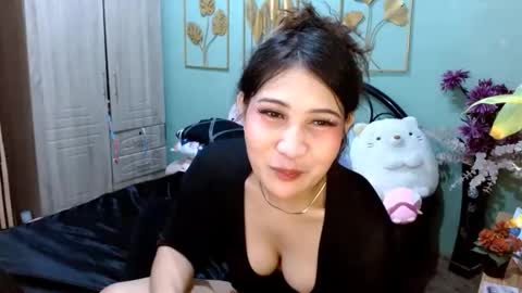 Snapshot of tsempress chatting on January 2025 03:18:01 PM SHENA online show from January 2025 03:18:01 PM