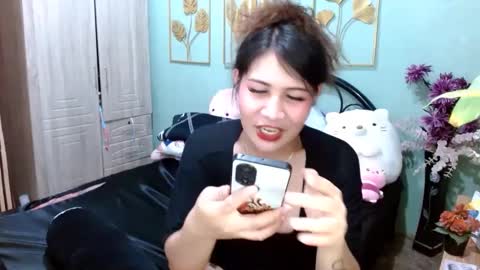 Snapshot of tsempress chatting on January 2025 06:32:02 PM SHENA online show from January 2025 06:32:02 PM