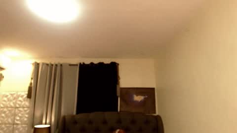 Snapshot of tshugescock chatting on October 2025 03:24:01 PM SEDUCTIVEmistresCUMS online show from October 2025 03:24:01 PM
