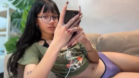 kendall online show from September 2025 08:42:01 PM