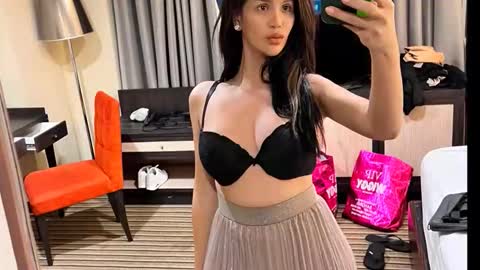 Snapshot of tsmanika chatting on November 2025 08:30:02 AM MA NI KA online show from November 2025 08:30:02 AM