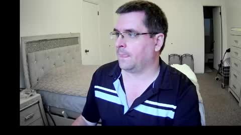 Snapshot of tstwbtsb chatting on April 2026 01:31:02 PM tstwbtsb online show from April 2026 01:31:02 PM