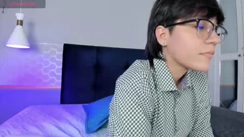 Snapshot of tsuki_maru chatting on September 2025 07:08:02 PM Maru online show from September 2025 07:08:02 PM