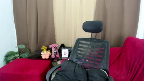 JOIN TO MY FANCLUB I WILL GIVE SOME VIDEOS AND PIC online show from May 2026 11:07:01 AM