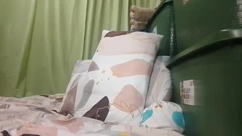 Mae online show from October 2025 09:55:02 PM