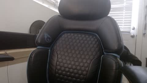 Snapshot of twackedntatted chatting on January 2025 08:54:01 PM TwackedNTatted online show from January 2025 08:54:01 PM